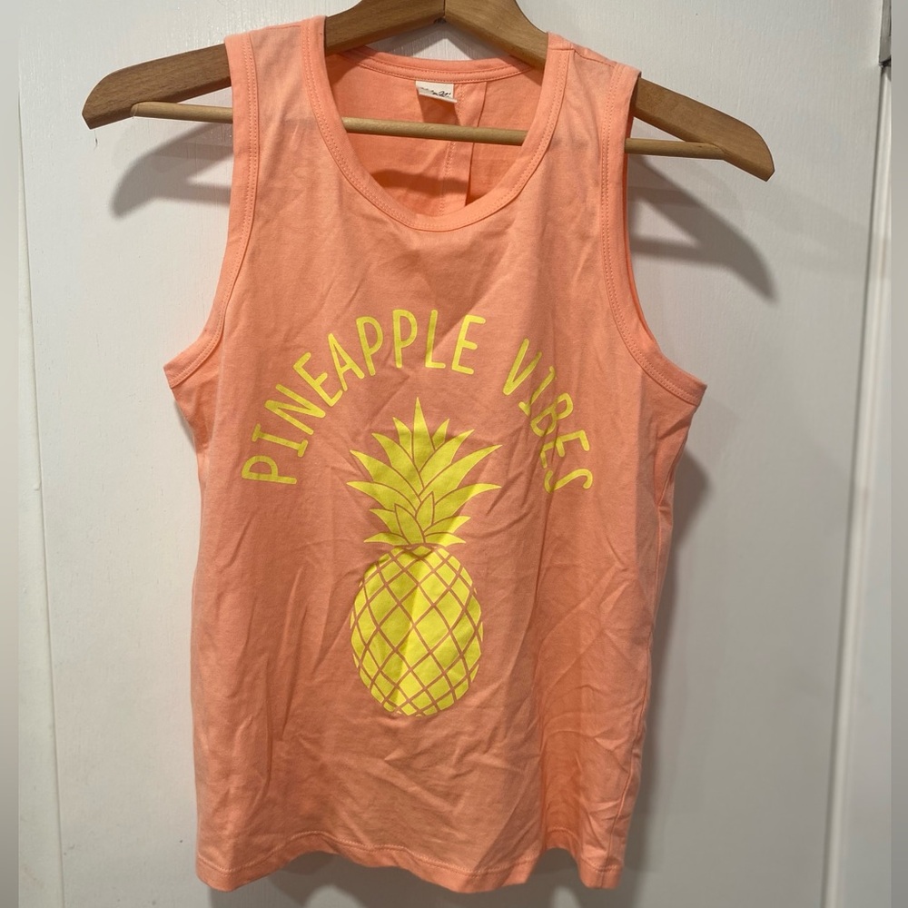 FINAL PRICE 💚🍍NWOT sleeveless orange tank and yellow pineapple size XS